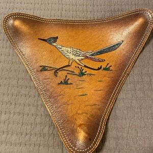 Handcrafted Leather Roadrunner tripod seat (tri pod not included)